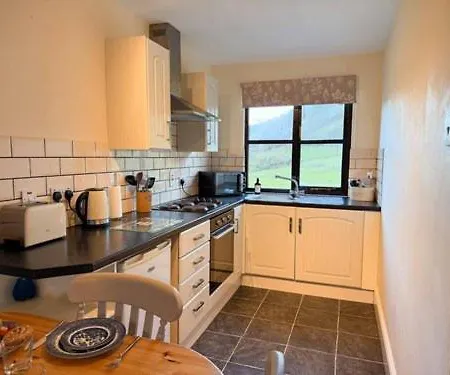 Lake Cottages At Cwm Chwefru Llanafan-fawr Exterior photo